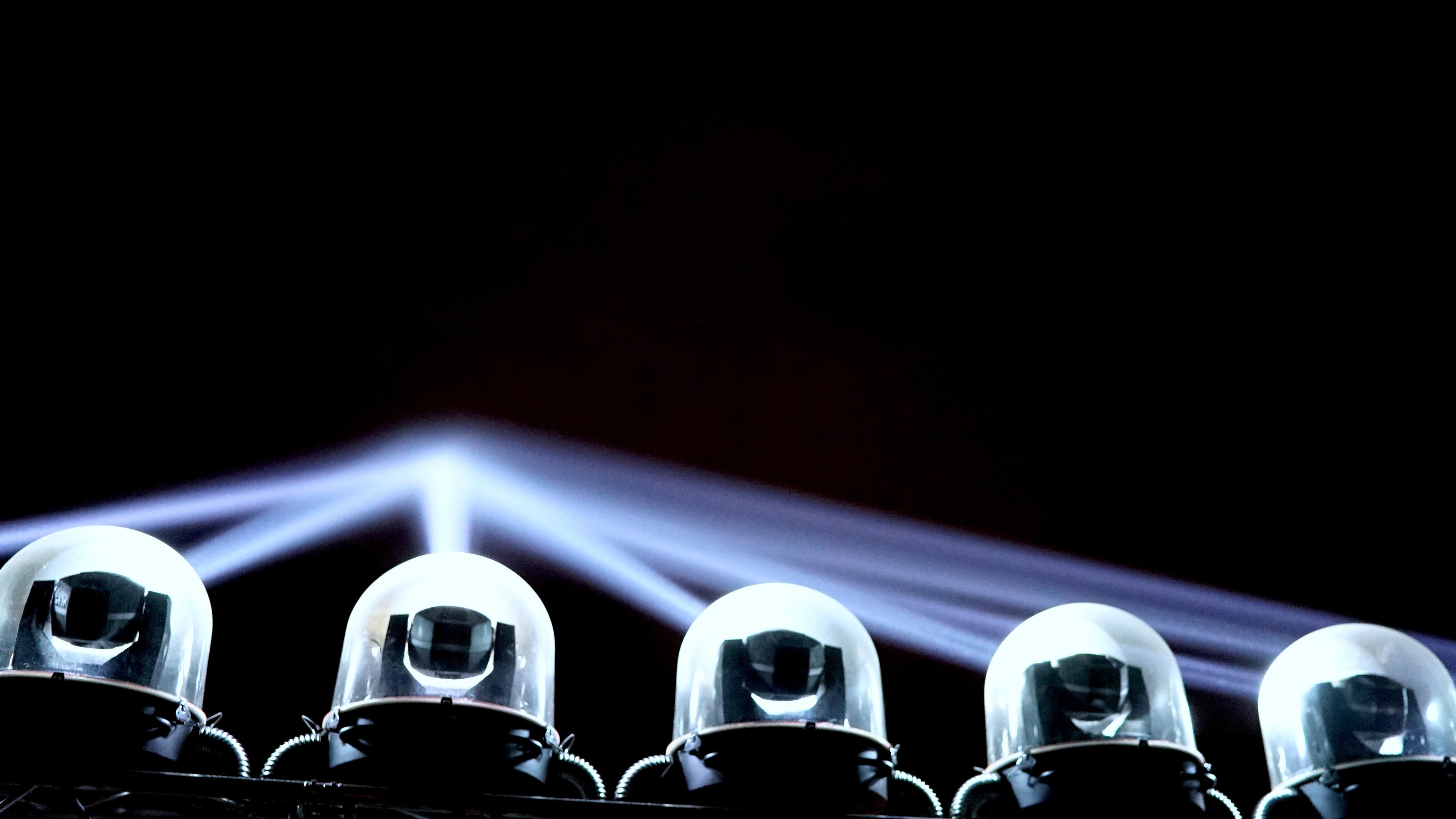 Moving Head Off and On Sequences with xLights Models