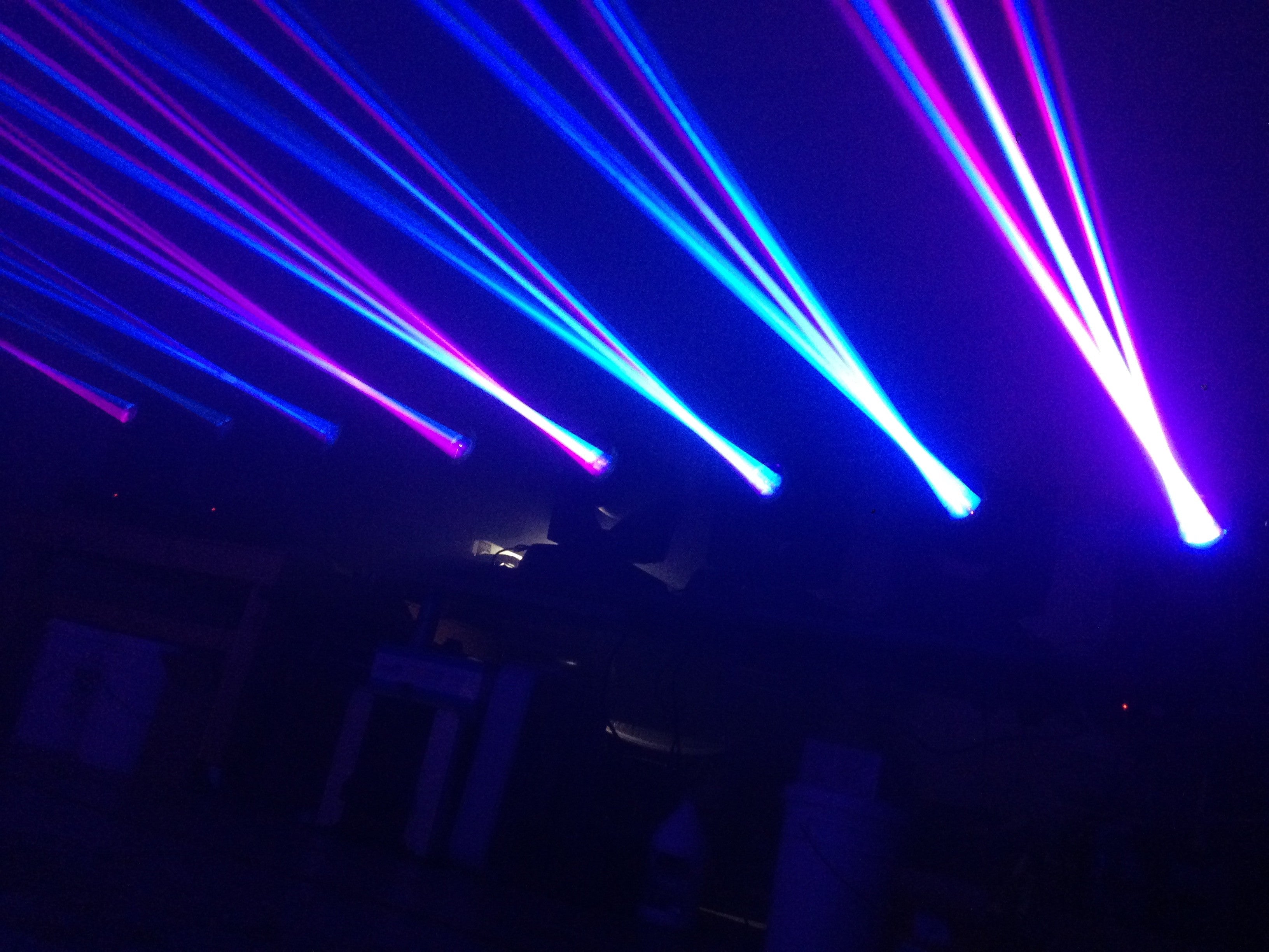Magicolour™ 230 Beam V2