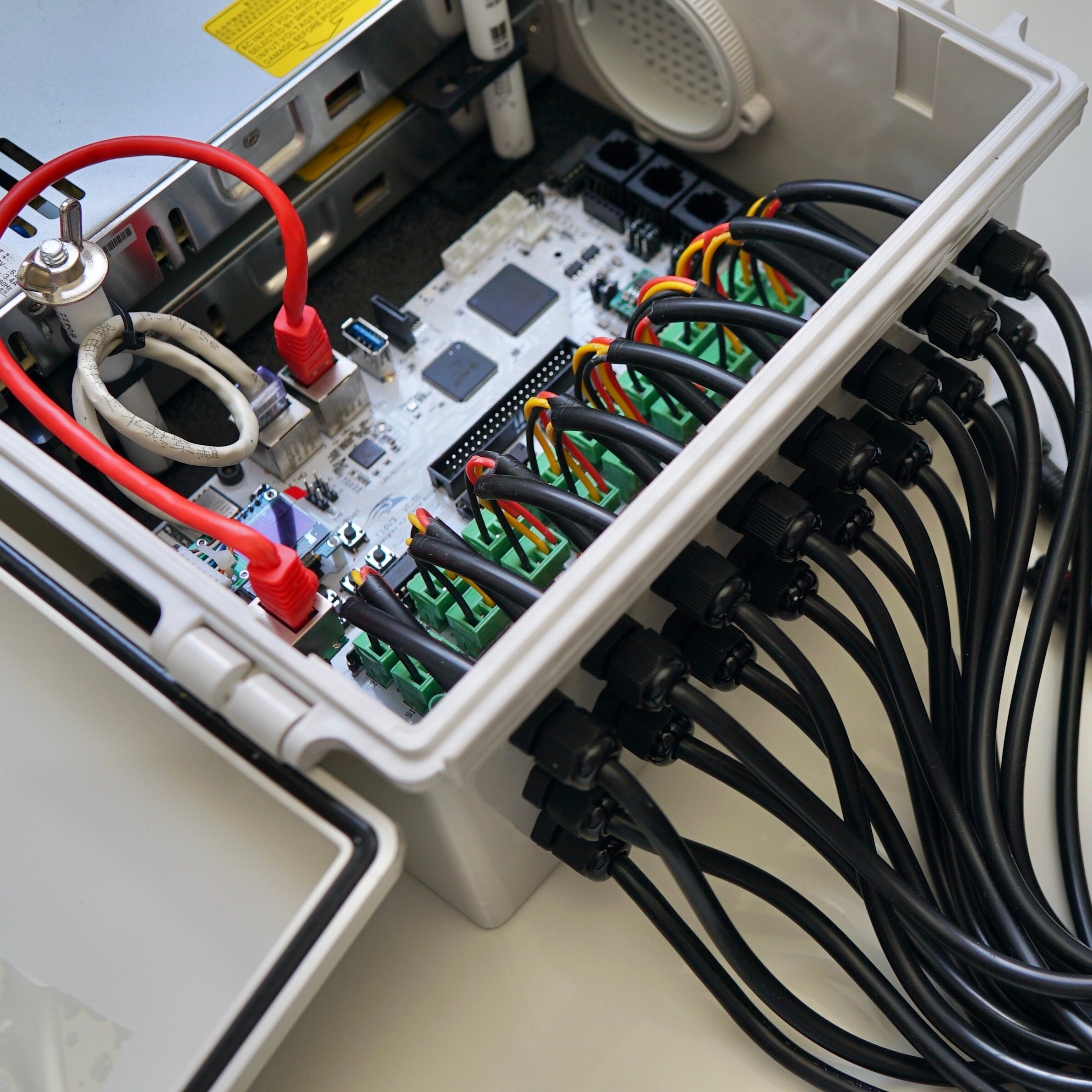 Commercial 16-Port Pixel Controller