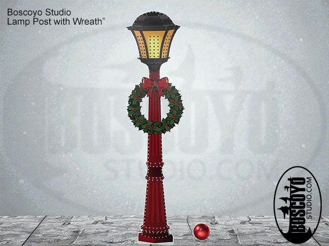 DayCor® HiRes Lamp Post with Wreath